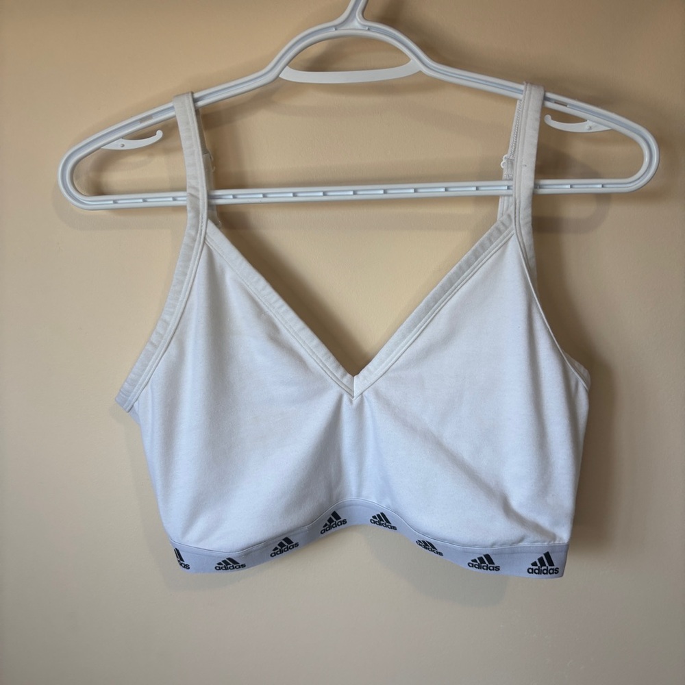 Adidas Women’s DD (Large) White Sports Bra for Active Comfort No Pads
